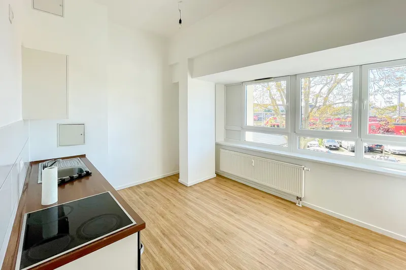 Helle 1-Zimmerwohnung mit Einbauküche | 25 m² | Bahnhof Lichtenberg — photo 1